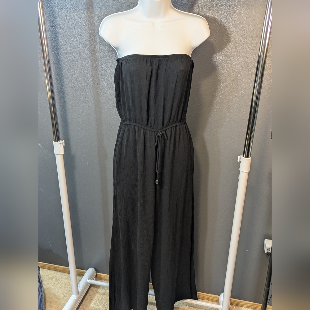 Elegant Black Strapless Jumpsuit - Picture 1 of 5